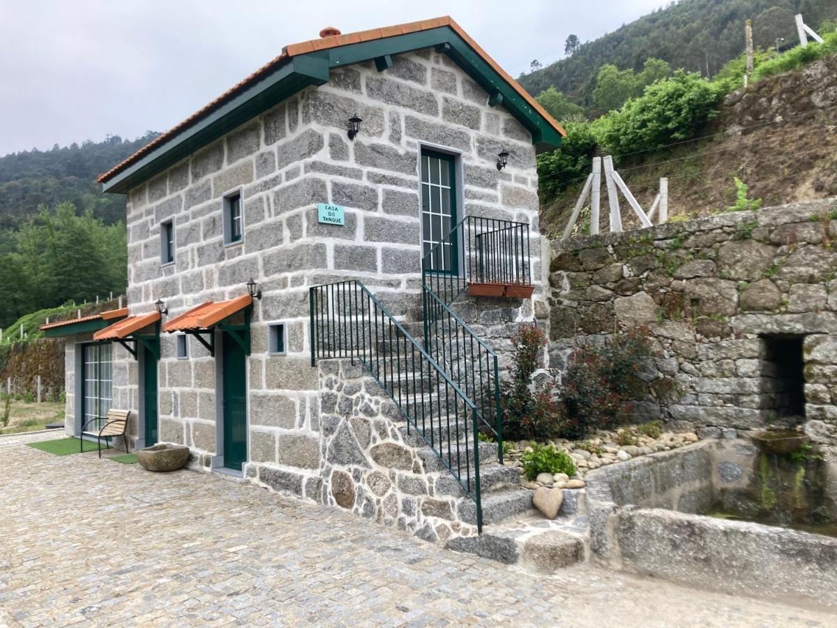 Quinta De Varzielas - Agroturismo Castelo de Paiva Exterior photo